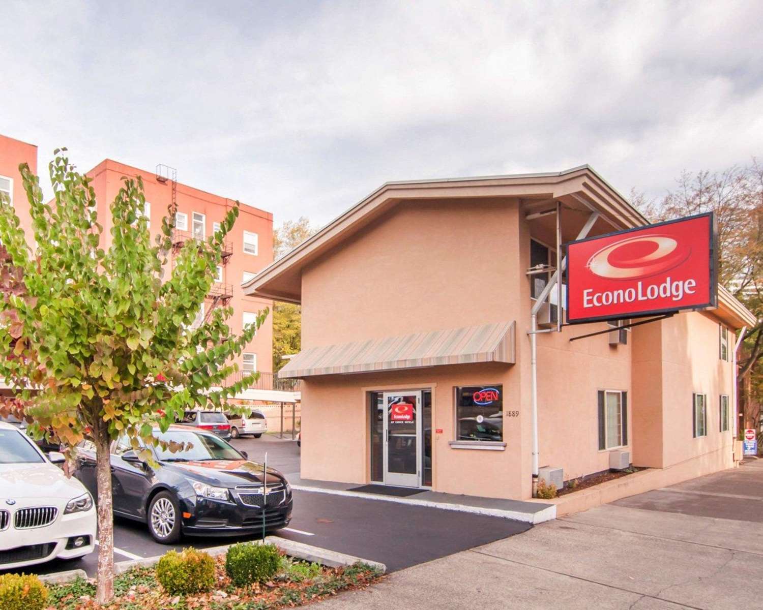Econo Lodge Portland Downtown, OR 2/12