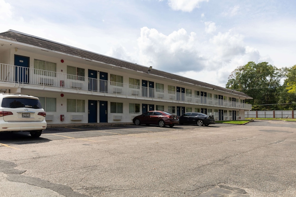 Motel6 Lufkin, TX 24/29