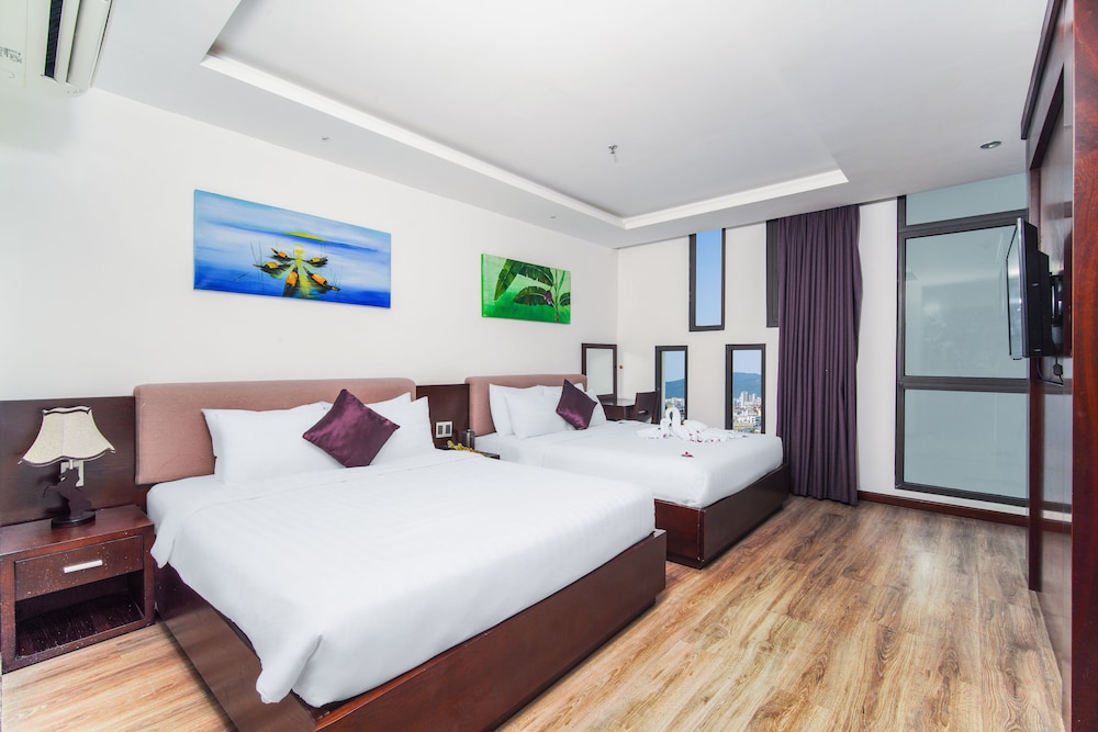 Golden Sun Hotel 27/60