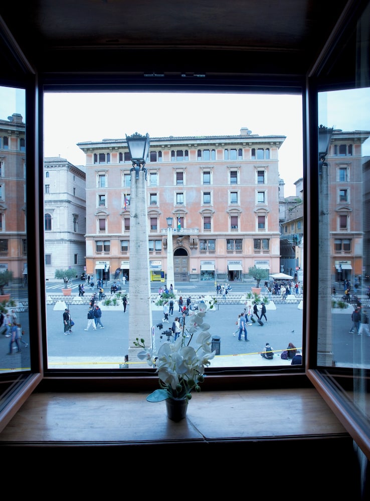 Saint Peter Six Rooms And Suites 13/67