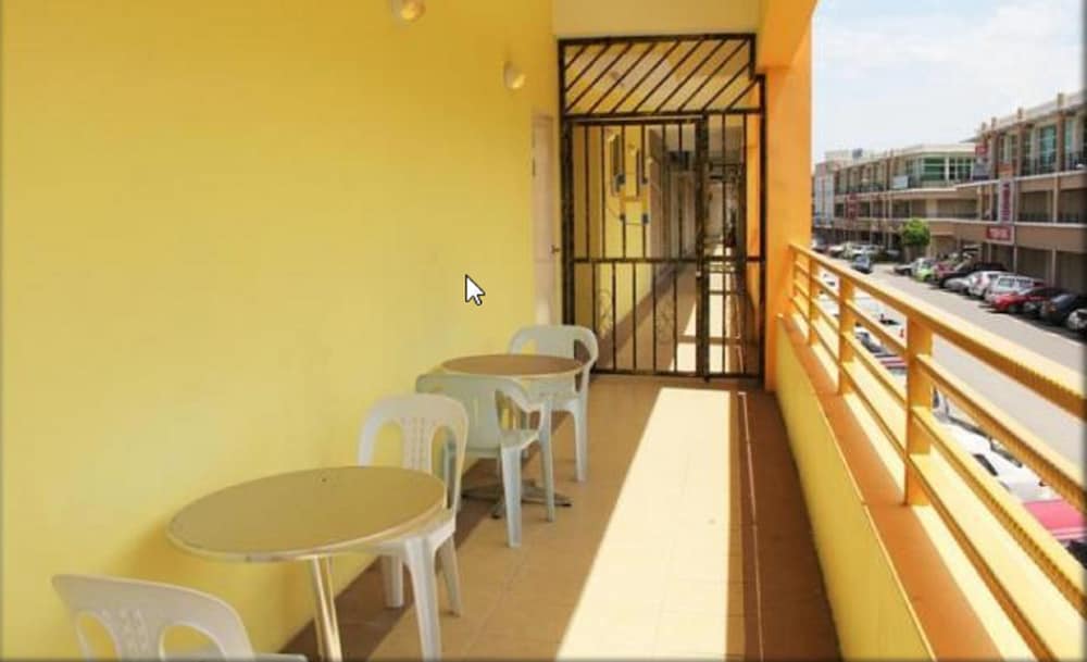 One Hotel Lintas Jaya 8/20