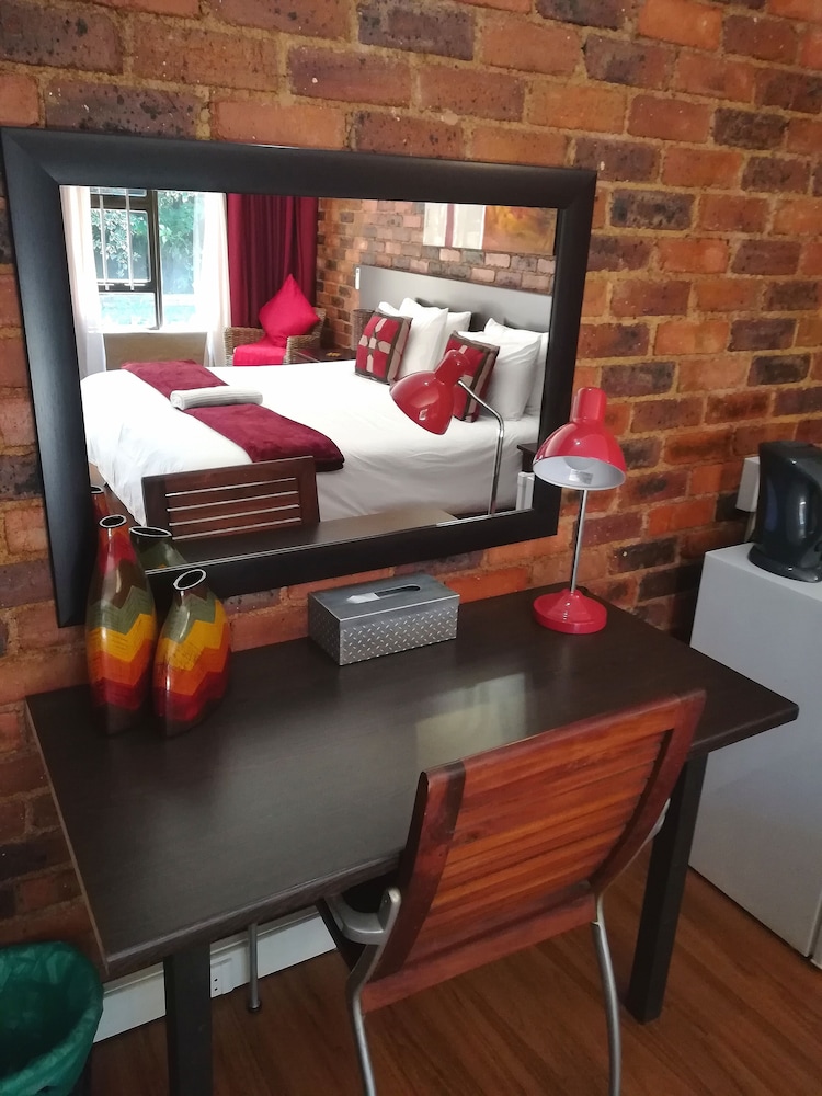 24 On Vrey Boutique Hotel 31/50