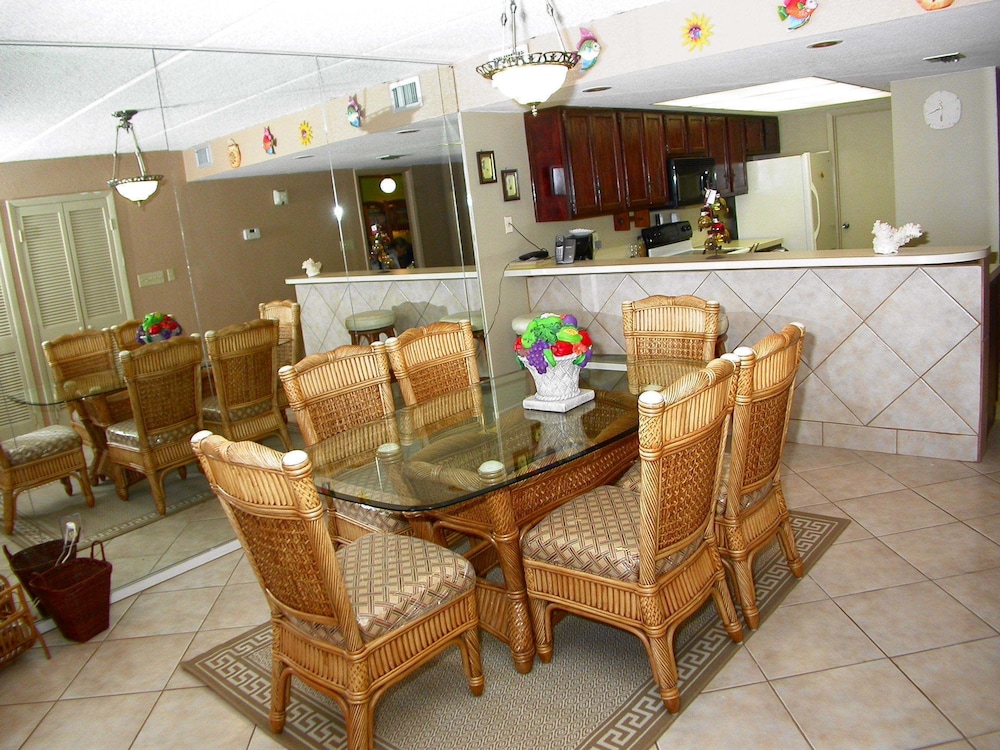 Summit by South Padre Condo Rentals 2/13