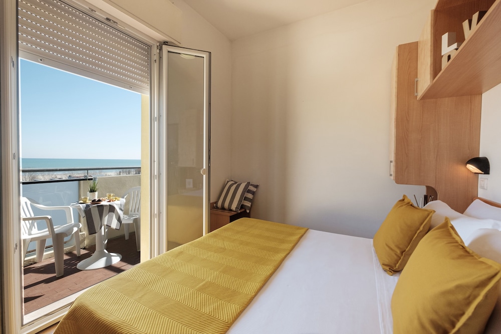 Hotel Oceanic 6/38