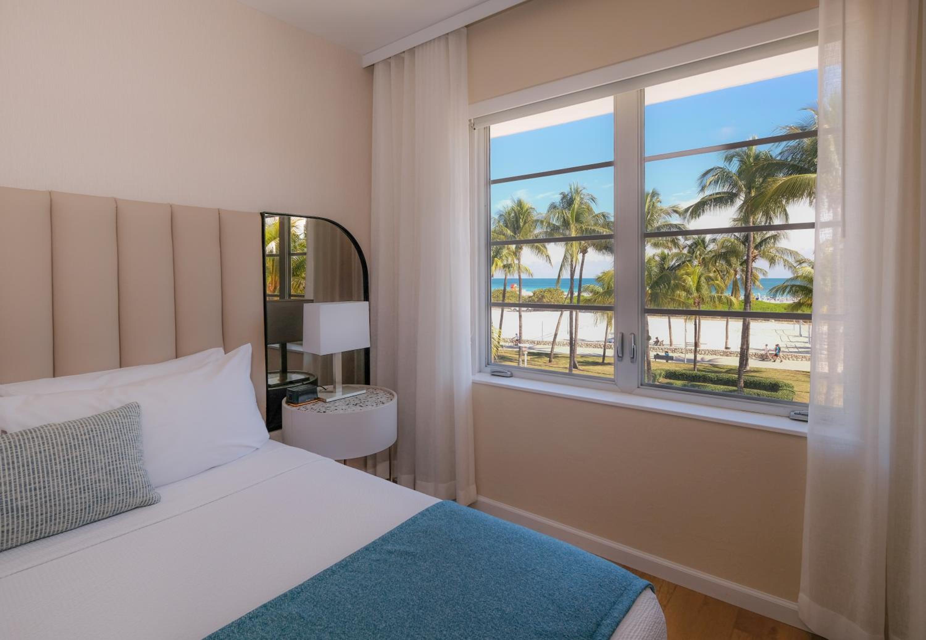 Room, 2 Double Beds, Ocean Front