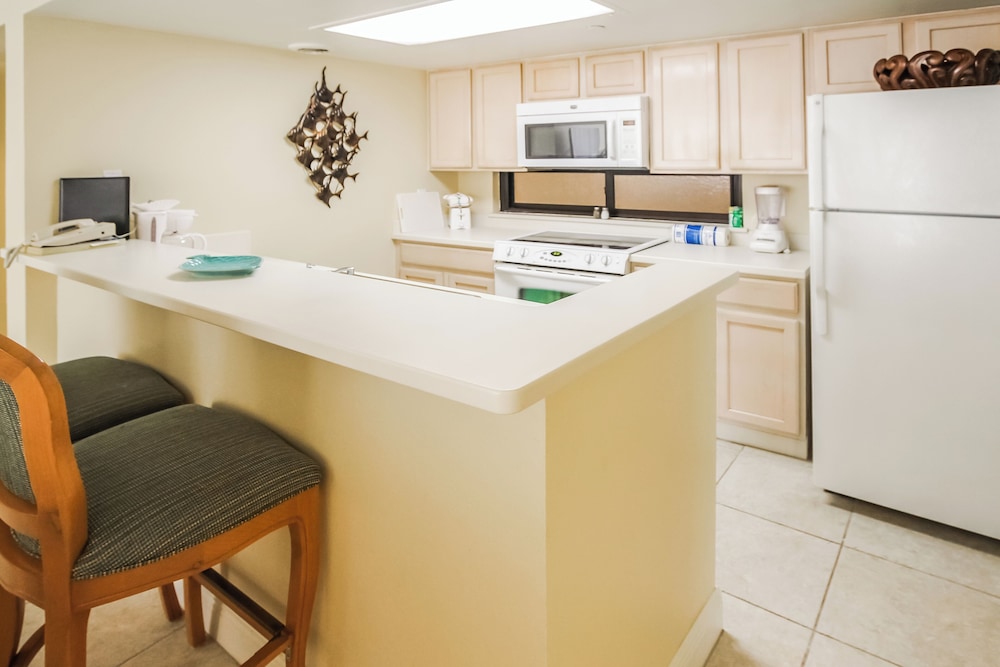 Royale Beach and Tennis Club, a VRI resort 34/49