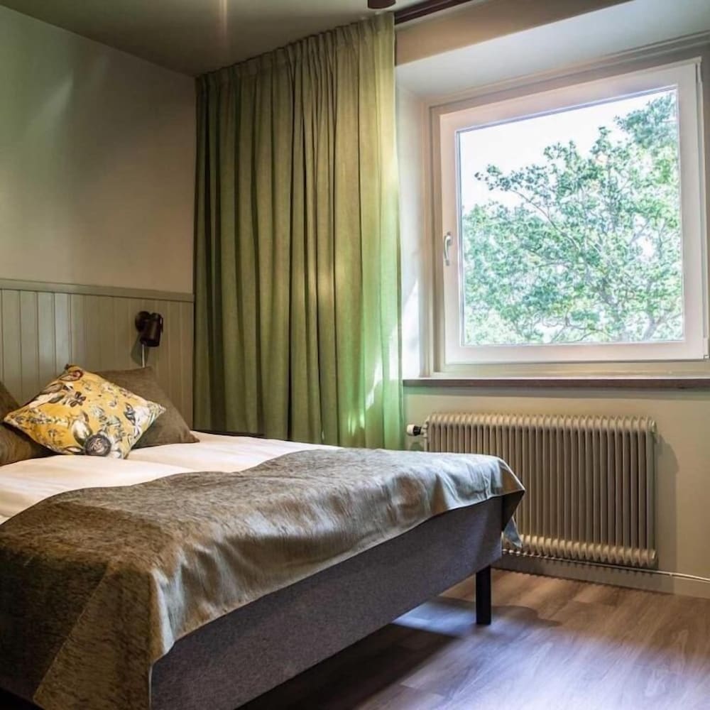 Hotell Hehrne 14/50