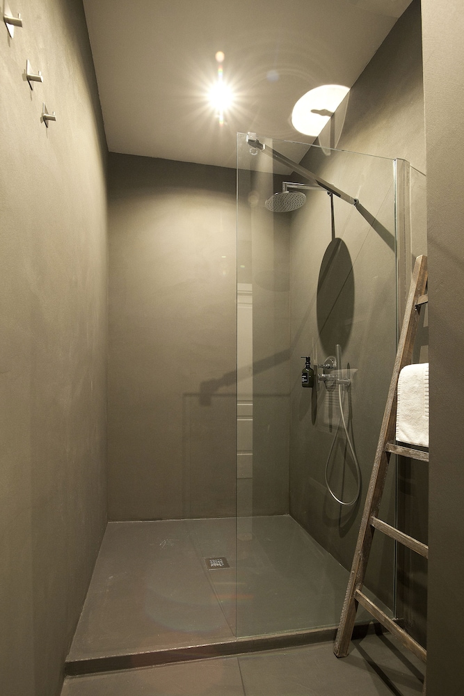 Seven Suites 58/58
