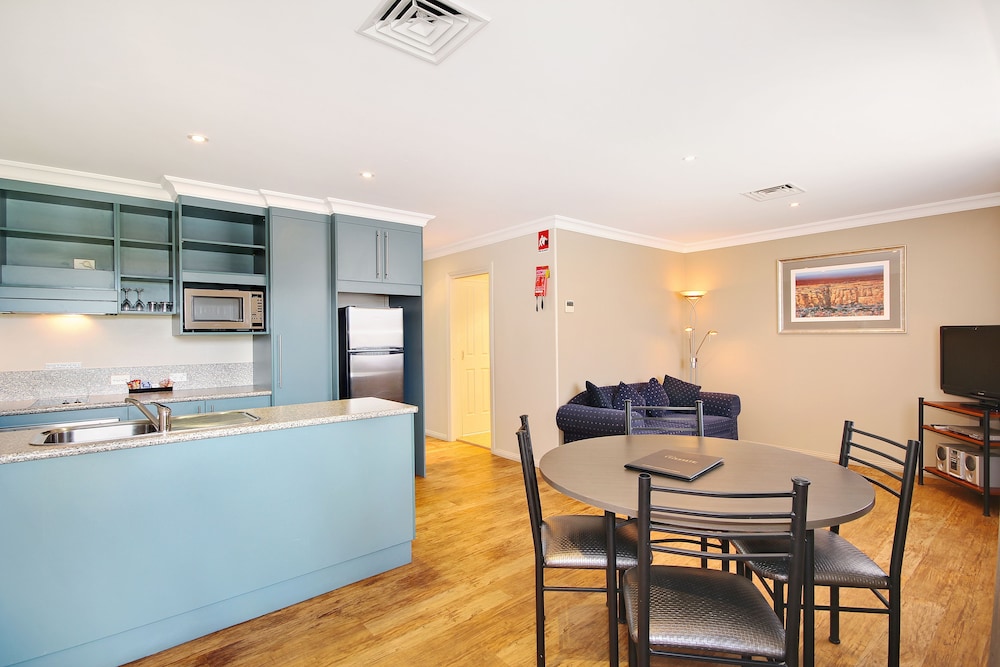 Edward Parry Motel & Apartments 44/57