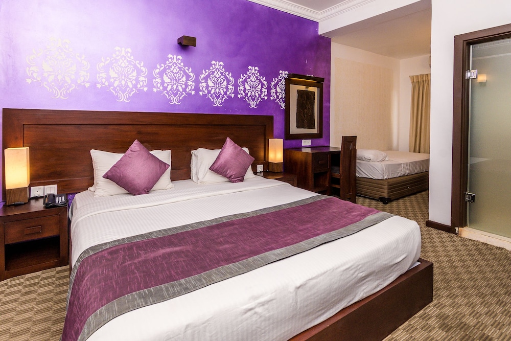 Ceylon City Hotel Colombo 17/39