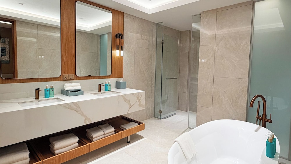 Duplex, Pelangi, Suite, 1 King and 1 Single Beds، Pelangi Beach Resort and Spa 9/10