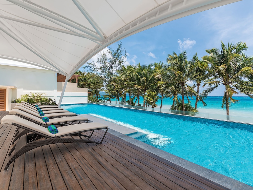 Henann Palm Beach Resort 17/30