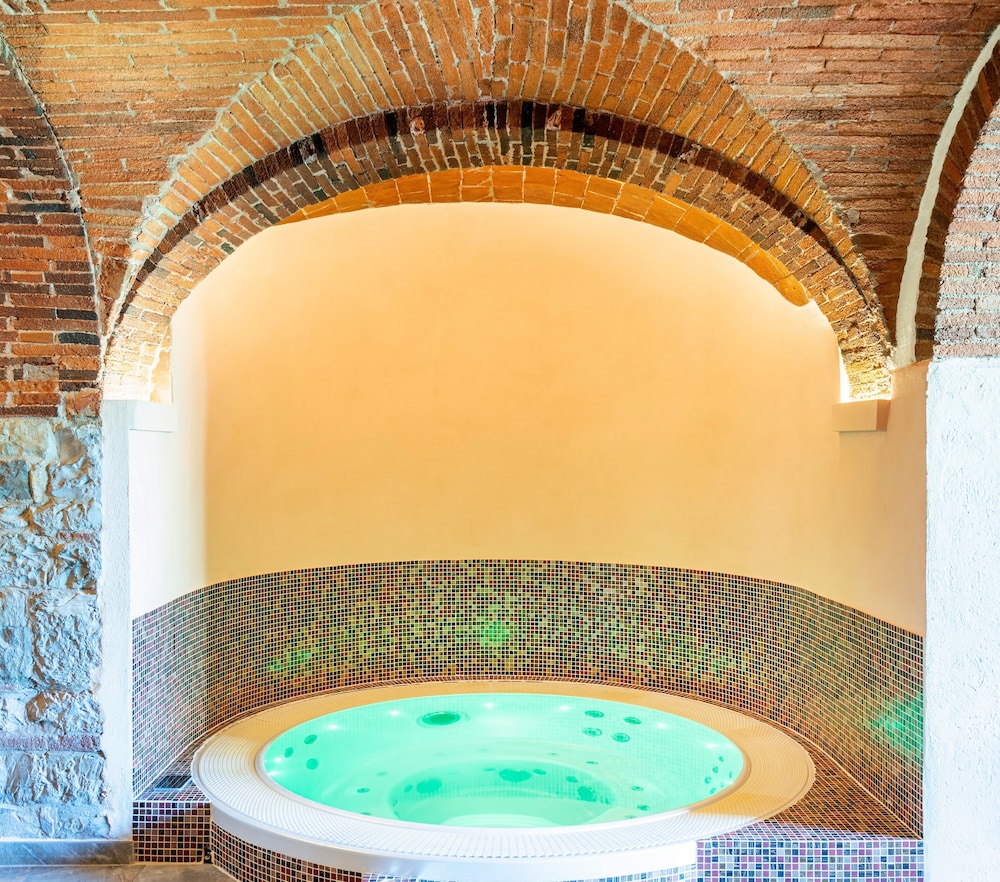 Relais Vignale 46/77