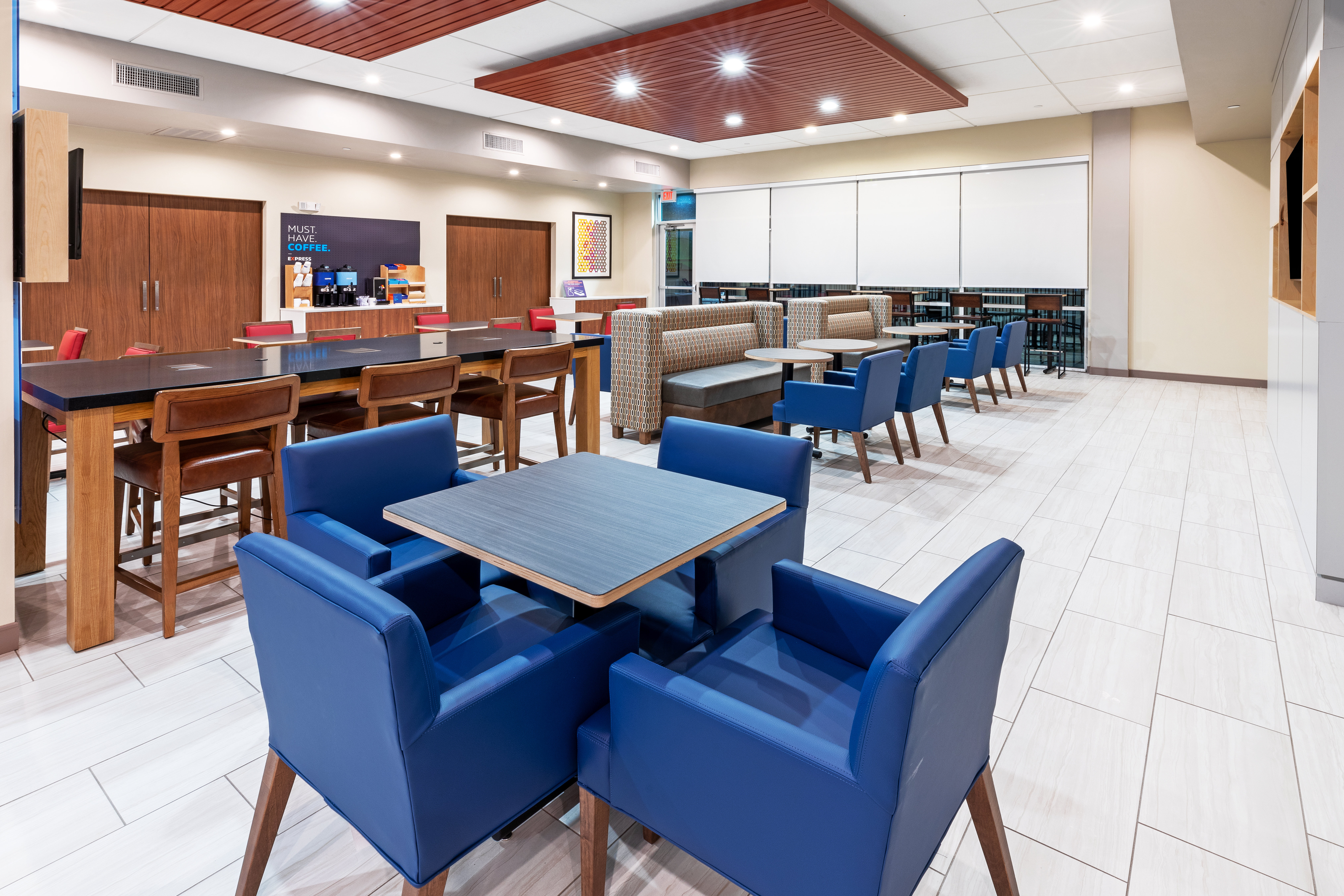 Holiday Inn Express & Suites Houston - N Downtown 38/48