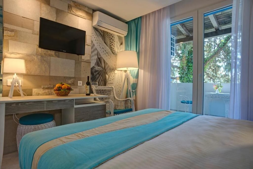 Hotel Aleksandar 11/21