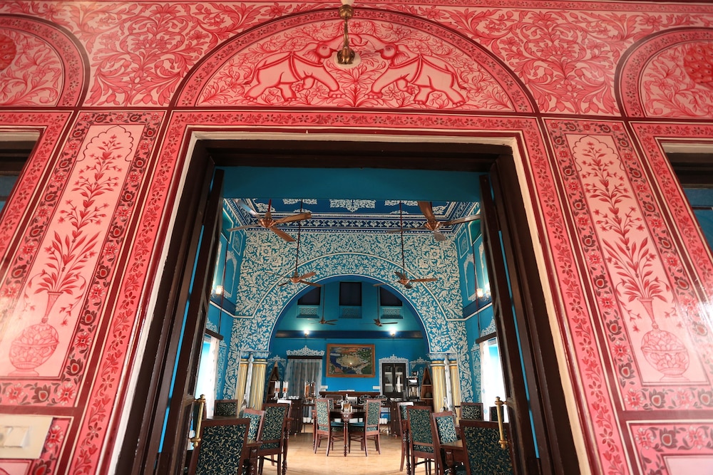 Bloom Boutique Udaipur (Lake Pichola) 8/50