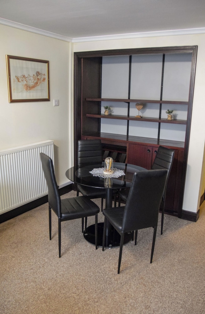 Europa Gatwick Hotel 40/50
