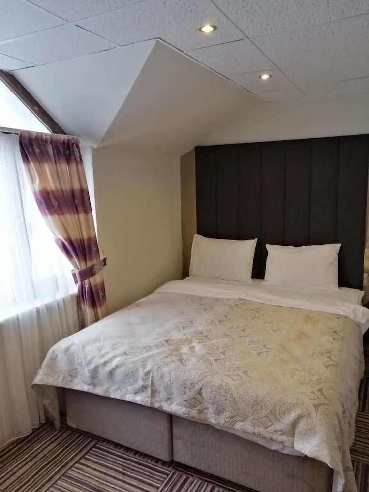 ALYA SUITE HOTEL 12/49