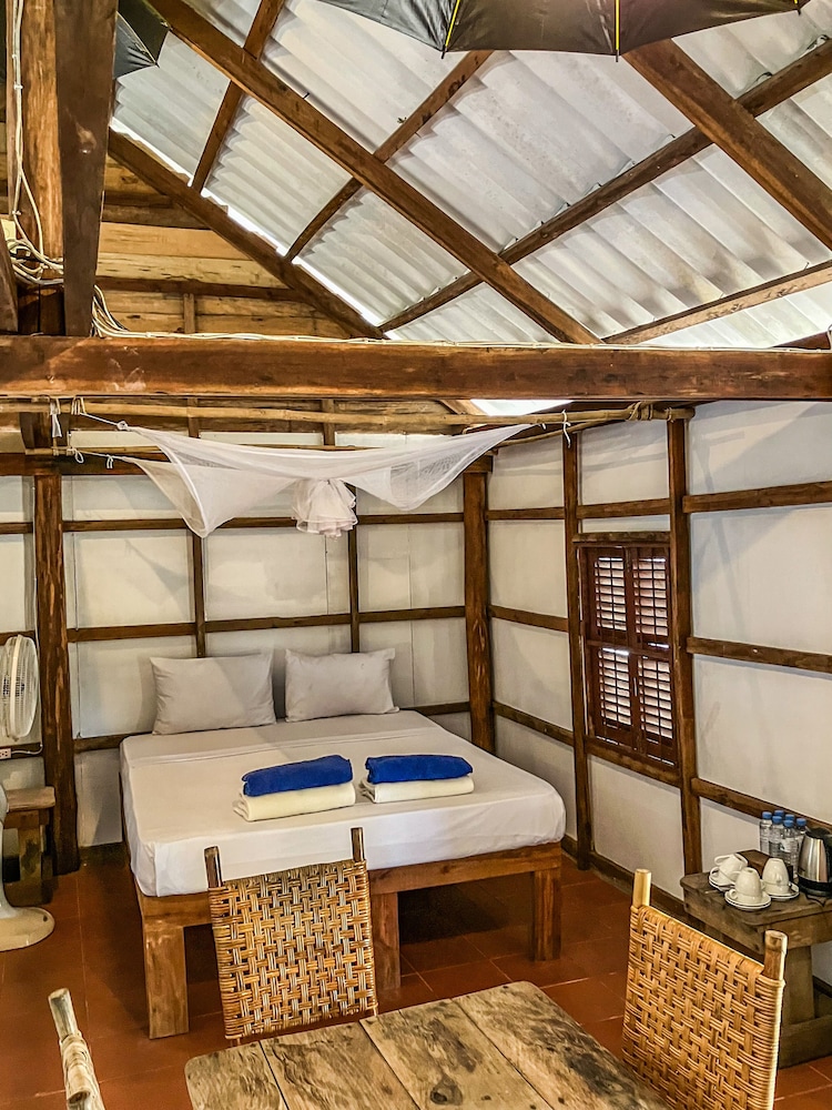 Palm Beach Bungalow Resort 49/66