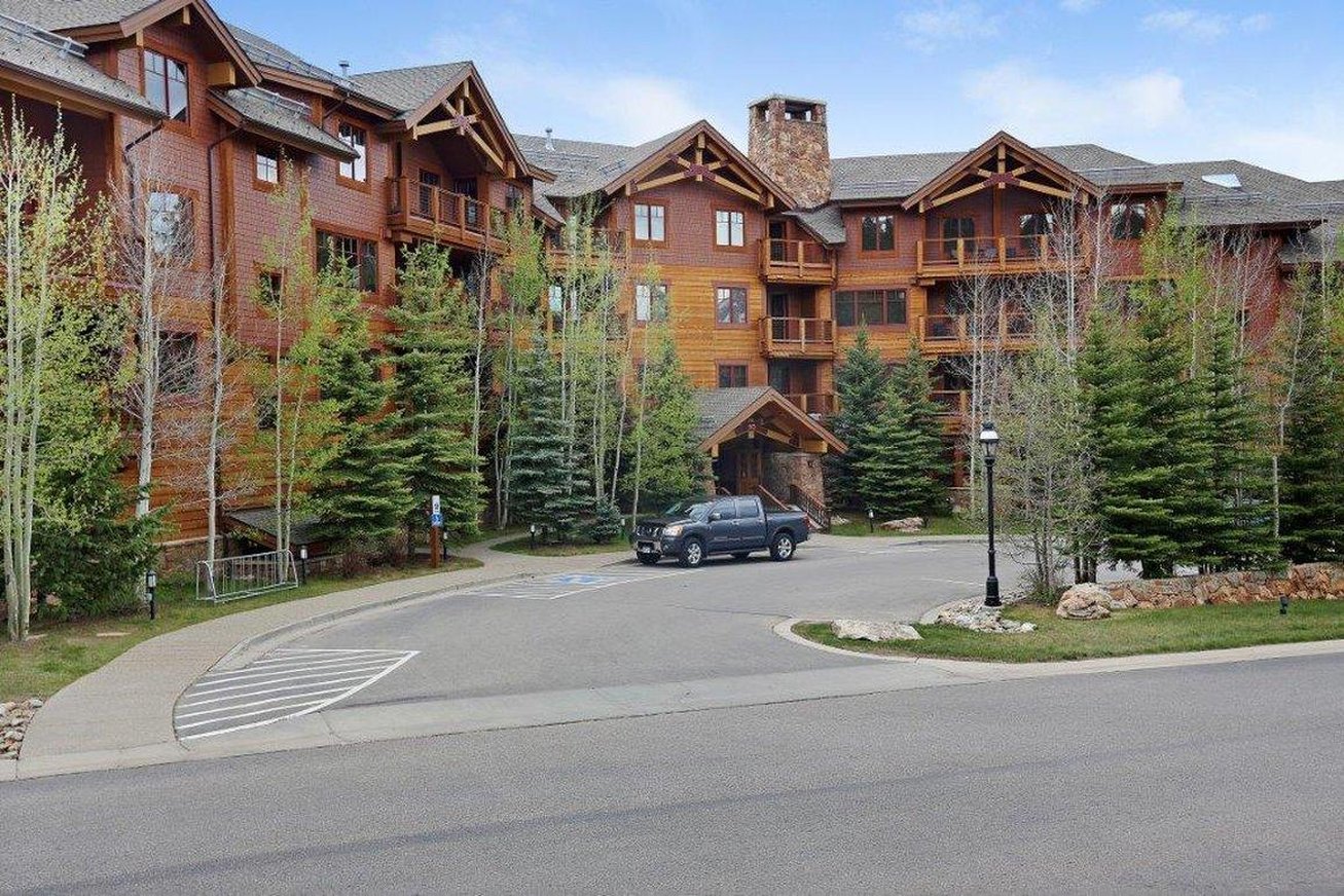 Mountain Thunder Lodge 68/80