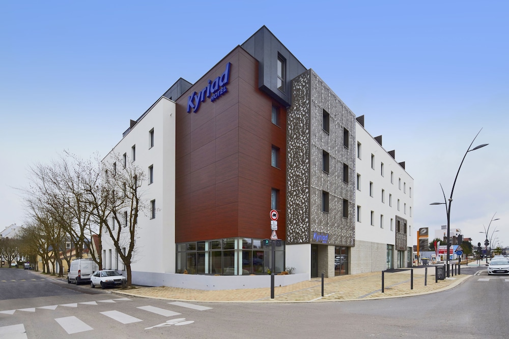 KYRIAD TROYES CENTRE 48/50