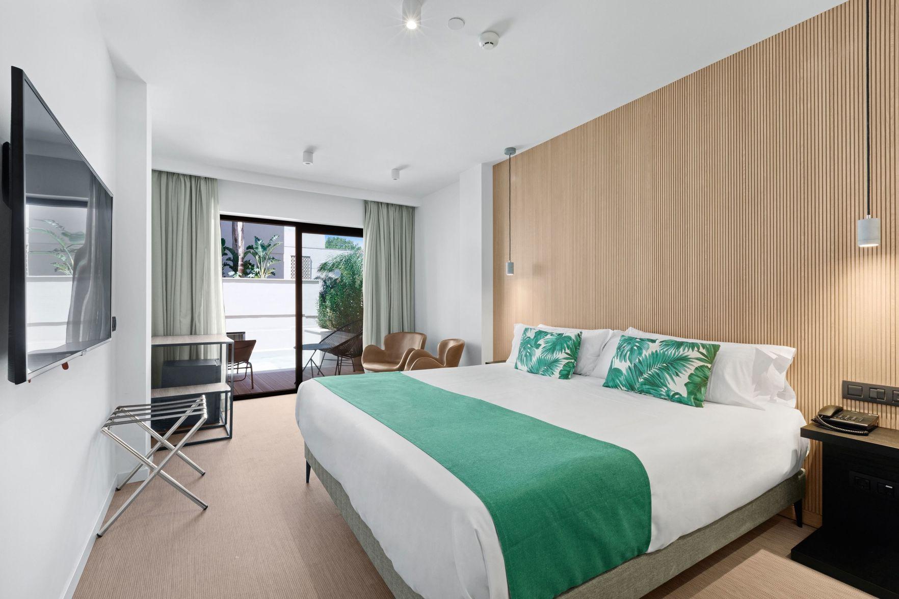 Swim Up, Double Bed, Adult Only