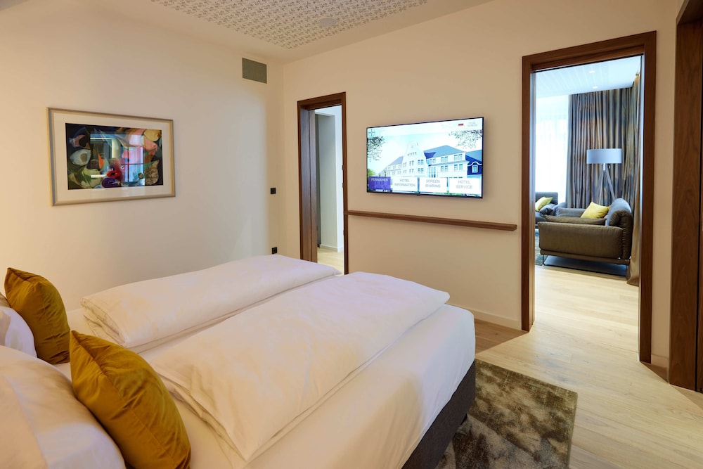 Kasino Hotel 8/42