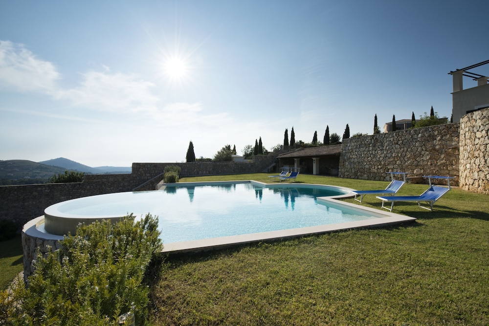Villa Degli Ulivi 8/43