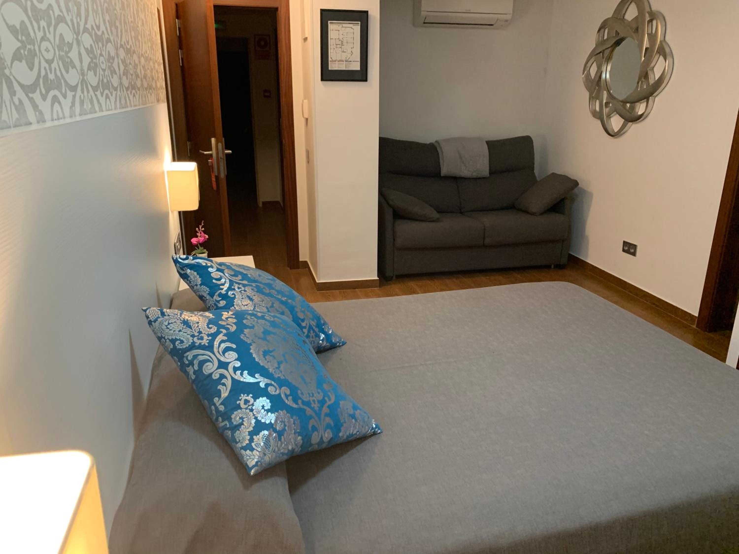Hotel Herreros 17/38