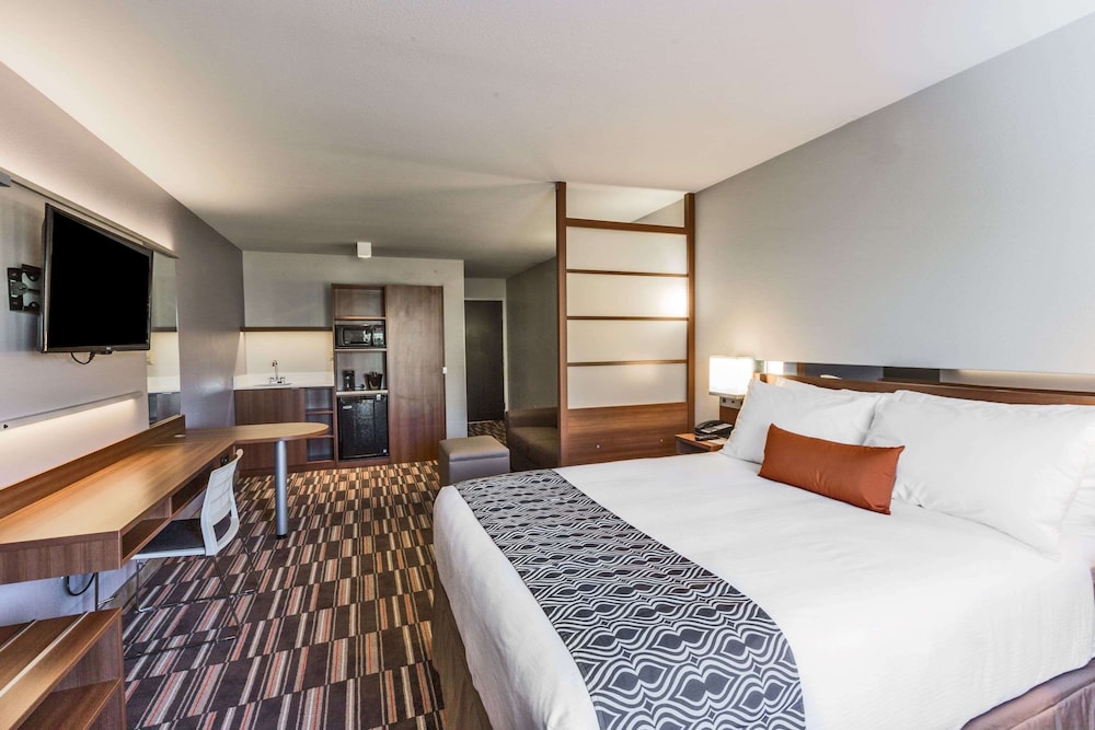 Microtel Inn And Suites By Wyndham Tioga 7/23