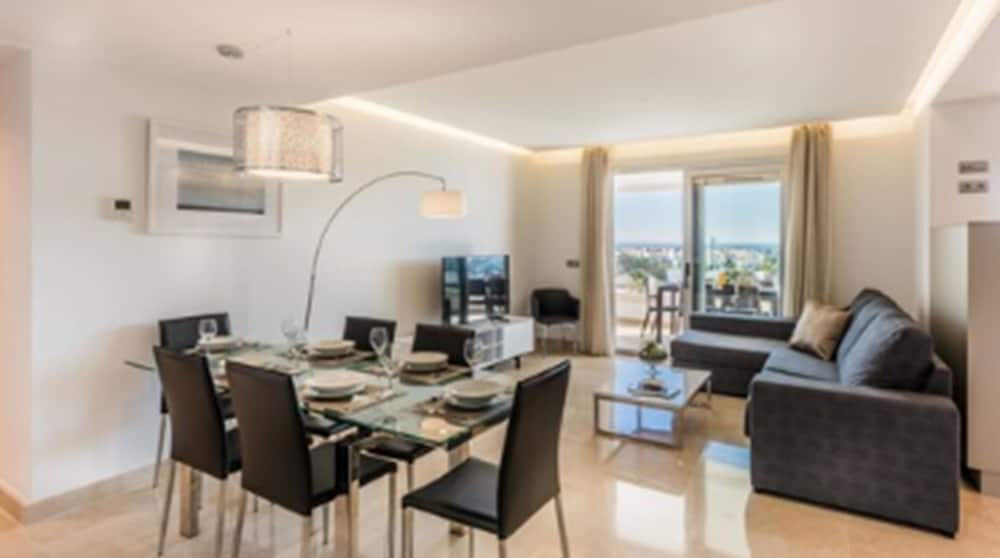 Aqua Apartments Marbella 46/80