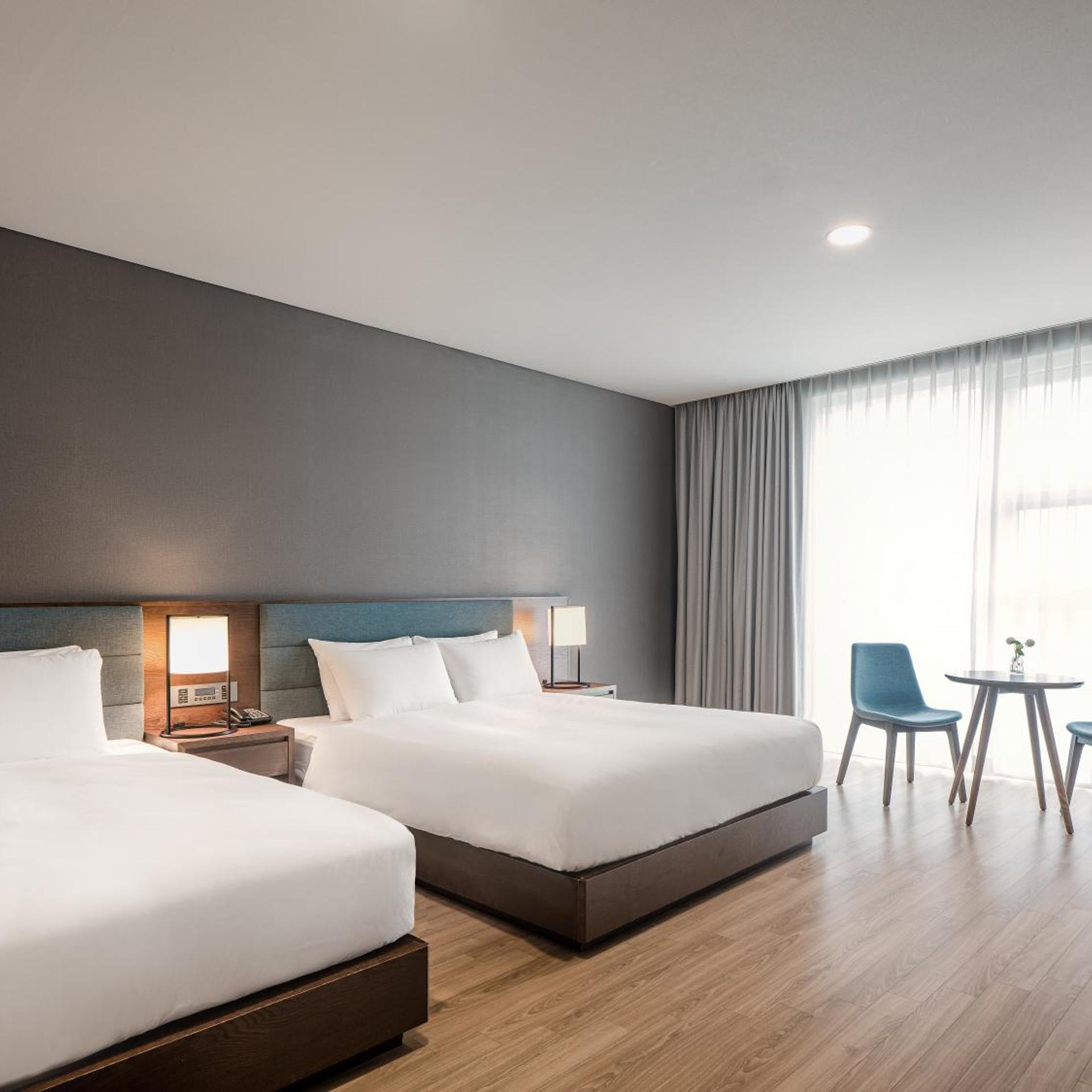 غرفة ديلوكس بسريرين منفصلين بدون إطلالة، Hotel Tops 10 2/4