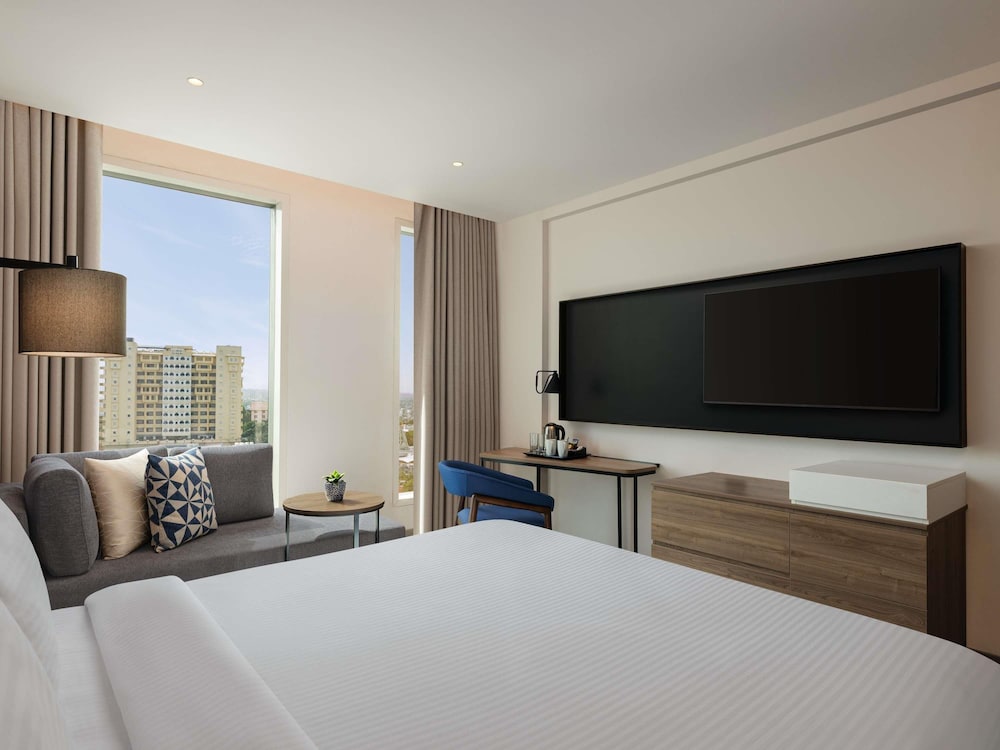 Novotel New Delhi City Centre 13/50