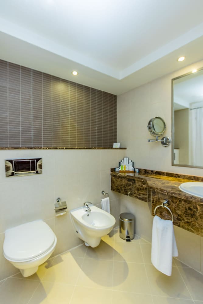 Nehal Hotel 56/60