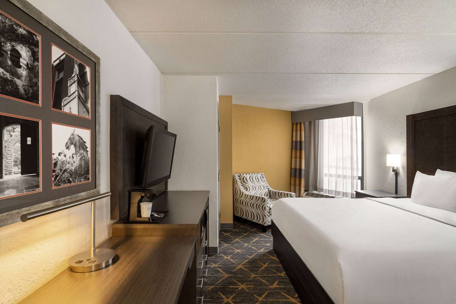 AmericInn by Wyndham Rochester Near Mayo Clinic 9/25