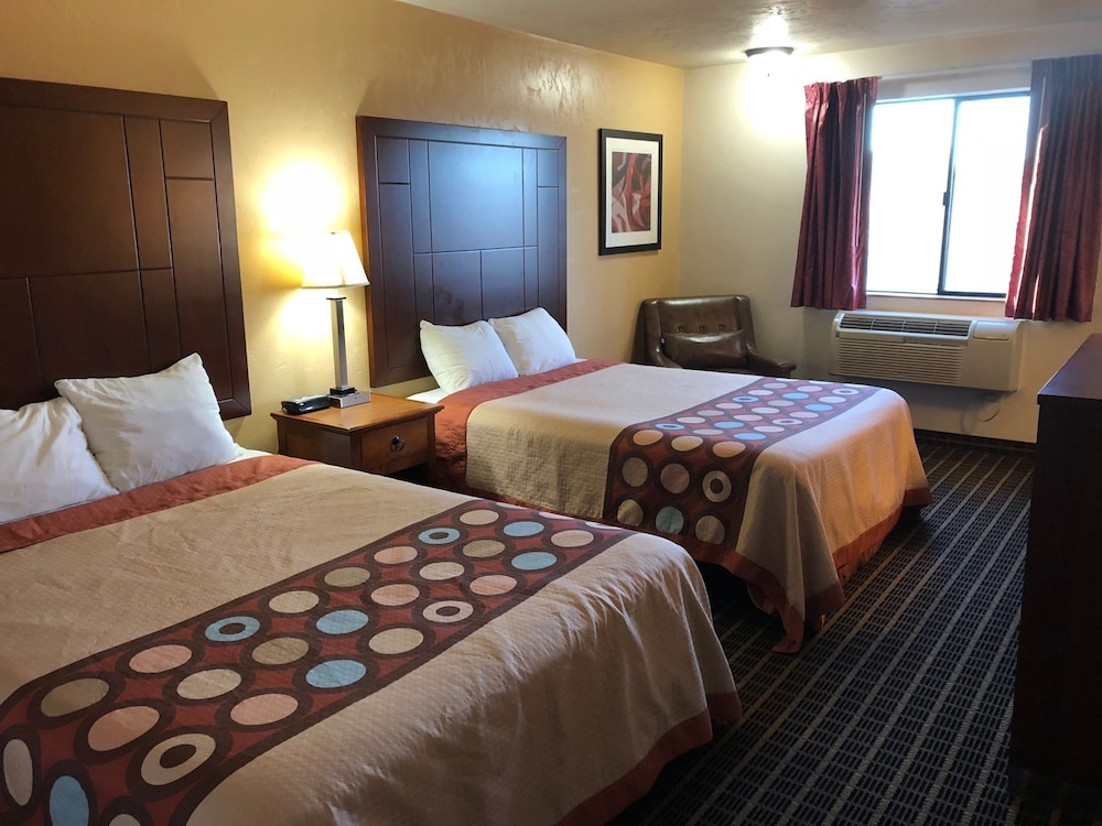 Super 8 By Wyndham Klamath Falls 16/28