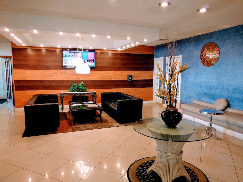 Red Carpet Inn Airport 37/50