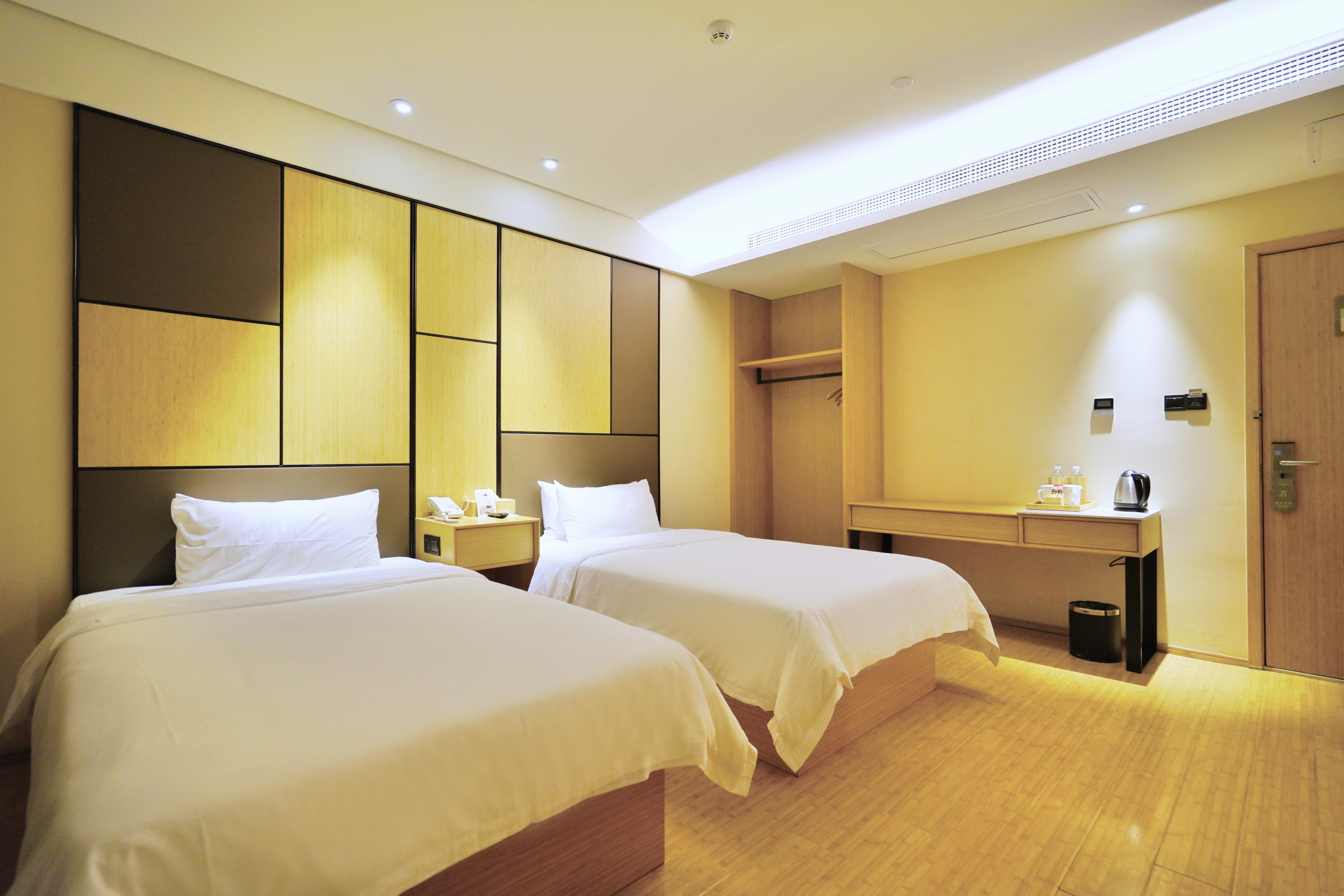 Ji Hotel (Hongqiao Airport Huqingping Road) 12/23