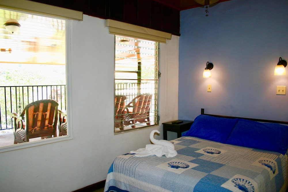 Central Boquete Hotel 9/50