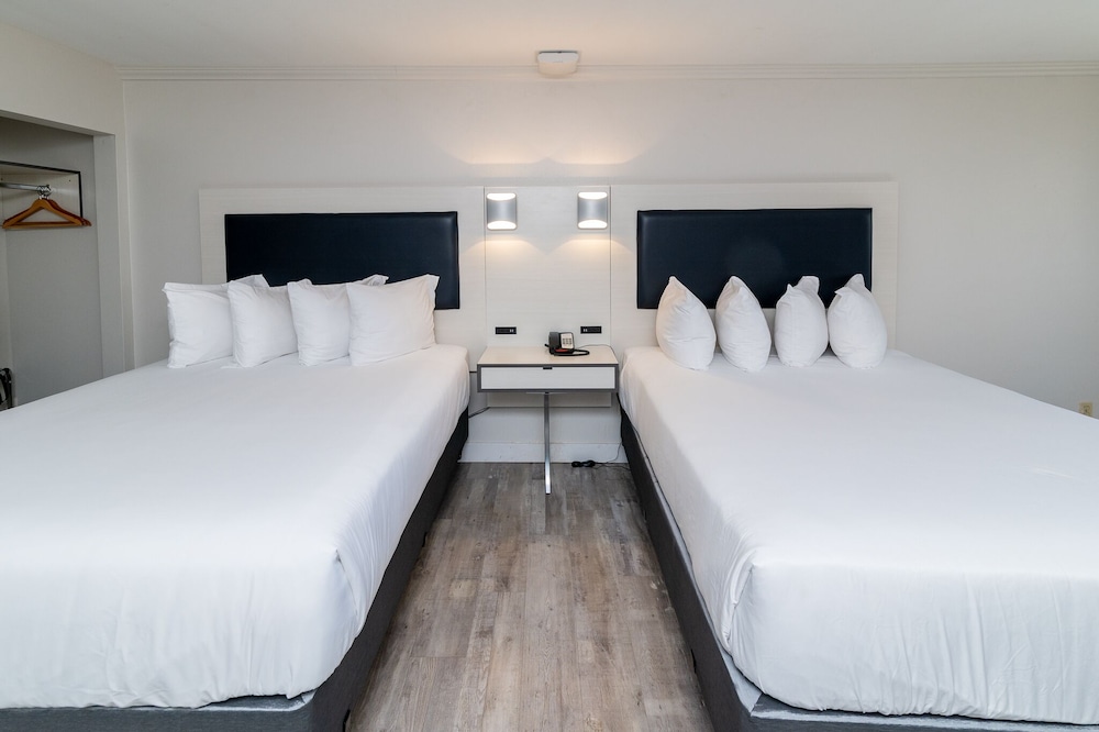 Art Hotel Laguna Beach 20/41