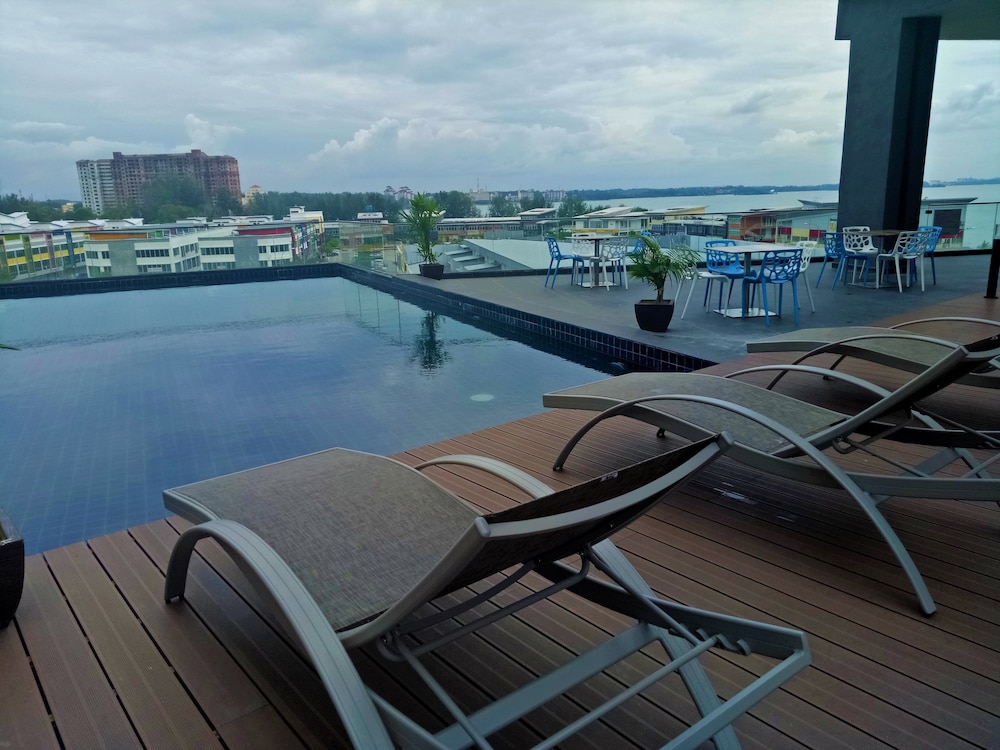 D Wharf Hotel And Serviced Residence 36/71