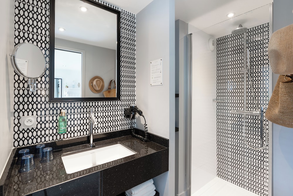 جناح عائلي بسريرين كوين بغرفتي نوم، Hotel Les 2 Villas 9/10