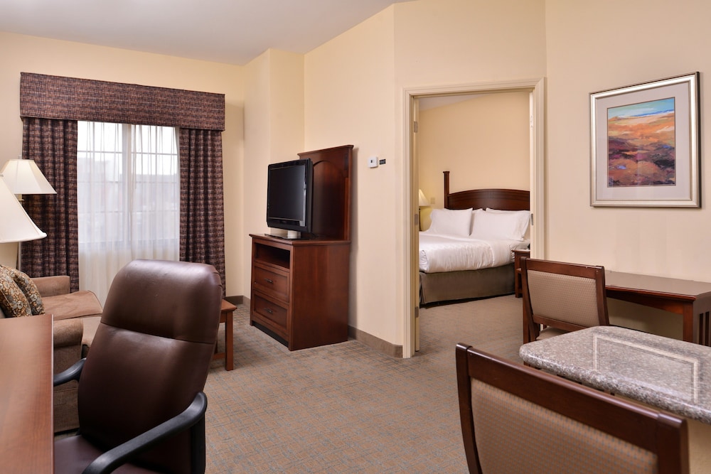 Staybridge Suites Oklahoma City 38/74