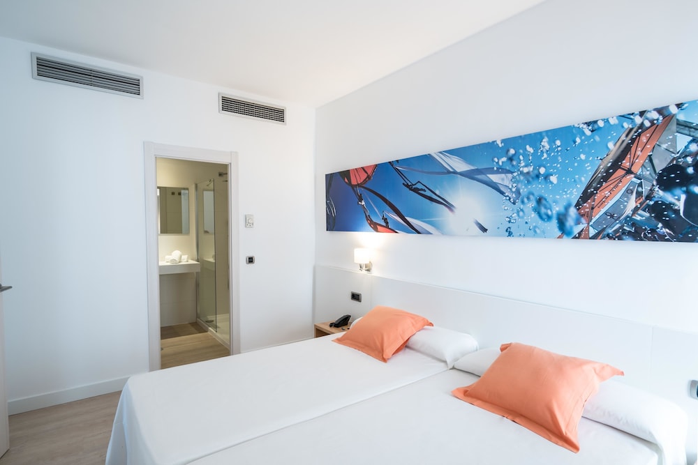 THB Ocean Beach - Adults Only 12/50