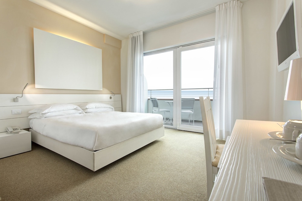 Adriatic Palace Hotel 17/65