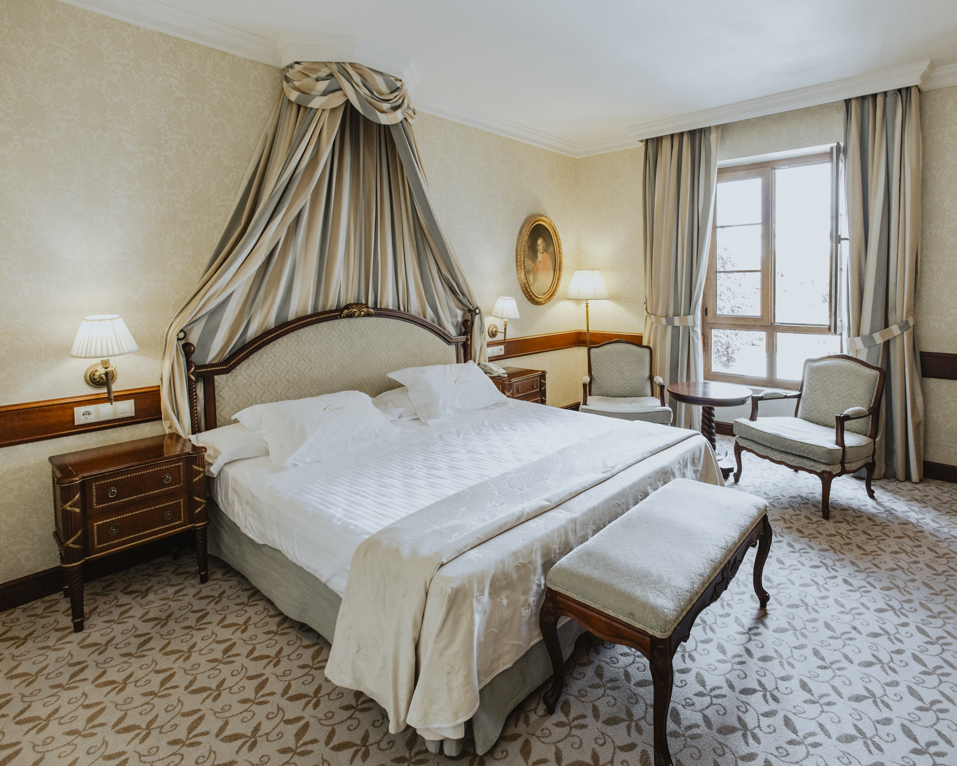 Spa, King Bed