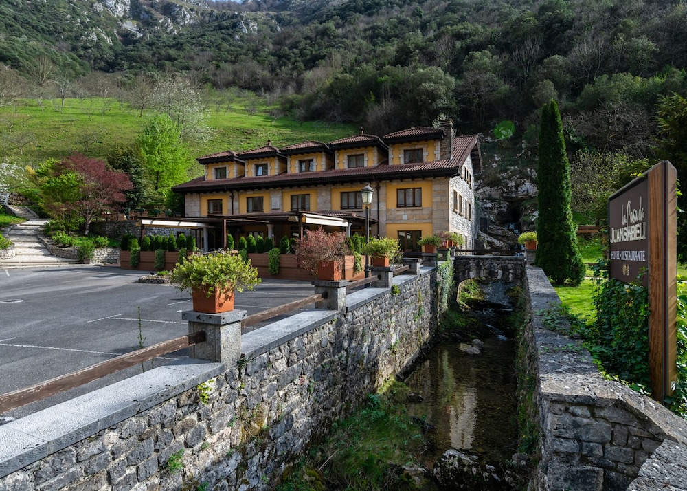 HOTEL LA CASA DE JUANSABELI 2/50