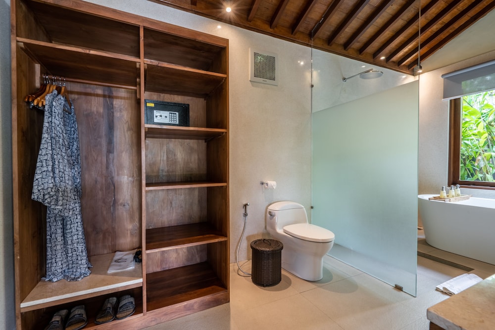 Ubud Valley Boutique Resort 60/64