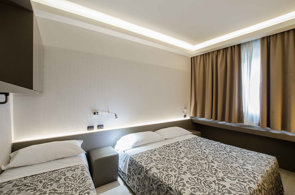 The Gate Hotel 15/71