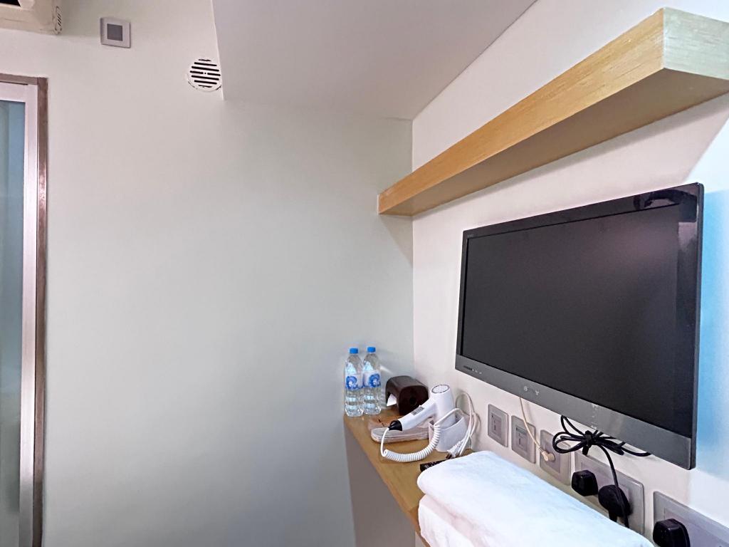 I Hotel Limited 31/48